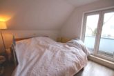 Schlafzimmer 1 - 3 ZKB, 85m², zentrumsnah mit Terrasse, 2 kl. Balkonen u. Tiefgaragenstellplatz