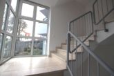 Treppenhaus - 3 ZKB, 85m², zentrumsnah mit Terrasse, 2 kl. Balkonen u. Tiefgaragenstellplatz