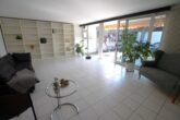 Stilvolles Wohnen in Hockenheim: Barrierefreier Bungalow mit Erbbauvertrag - Wohnzimmer
