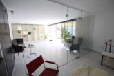 Stilvolles Wohnen in Hockenheim: Barrierefreier Bungalow mit Erbbauvertrag - Wohnzimmer