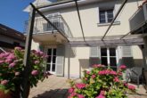 Hausansicht - Ein seltenes Juwel: Einfamilienhaus, 260m² mit parkähnlichem Garten und edlem Ambiente