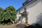 Hausansicht - Ein seltenes Juwel: Einfamilienhaus, 260m² mit parkähnlichem Garten und edlem Ambiente