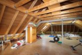 Dachgeschoss - Ein seltenes Juwel: Einfamilienhaus, 260m² mit parkähnlichem Garten und edlem Ambiente