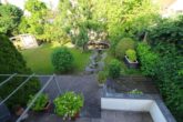 Ausblick Balkon - Ein seltenes Juwel: Einfamilienhaus, 260m² mit parkähnlichem Garten und edlem Ambiente