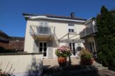 Hausansicht - Ein seltenes Juwel: Einfamilienhaus, 260m² mit parkähnlichem Garten und edlem Ambiente
