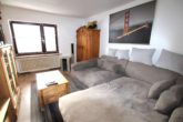 Wohnzimmer Mittelbau - Charmantes Mehrgenerationen-Ensemble plus 2 Wohneinheiten mit Garten, Garage u. Stellplätze