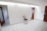 Flur - 3 ZKB, 83m², mit Lift, Balkon und Stellplatz