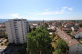 Ausblick - 3 ZKB, 86m² barrierefrei: mit Lift, TG-Stellplatz und sensationelle Aussicht