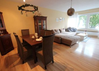 Schönes Wohnen in Sandhausen: 3 ZKB, 91m², mit Sonnenbalkon und Tiefgaragenstellplatz, 69207 Sandhausen, Etagenwohnung