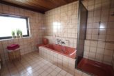 Badezimmer 1. OG - EFH, 180m², freistehend, mit Garten und Garagen in Sandhausen