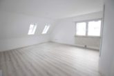 Schlafzimmer 2 - Einfamilienhaus, freistehend, 5ZKB auf 190m²: Schönes Wohnen mit gr. Terrasse u.Garten in Walldorf