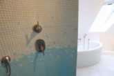 Detail DUSCHE - Einfamilienhaus, freistehend, 5ZKB auf 190m²: Schönes Wohnen mit gr. Terrasse u.Garten in Walldorf