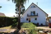 Hausansicht - Einfamilienhaus, freistehend, 5ZKB auf 190m²: Schönes Wohnen mit gr. Terrasse u.Garten in Walldorf