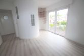 Schlafzimmer 1 - Einfamilienhaus, freistehend, 5ZKB auf 190m²: Schönes Wohnen mit gr. Terrasse u.Garten in Walldorf