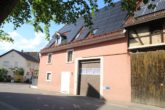 Hausansicht/ Dach - Liebevoll ausgebautes 132m² Fachwerk: mit Ausbaureserve, Garten und Garage