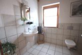 Gäste-WC, EG - Schönes Wohnen in Hockenheim: 187m² mit Garten, Garage u. Carport uvm.
