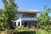 Hausansicht - Schönes Wohnen in Hockenheim: 187m² mit Garten, Garage u. Carport uvm.