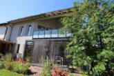 Hausansicht - Schönes Wohnen in Hockenheim: 187m² mit Garten, Garage u. Carport uvm.