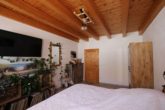 Schlafzimmer 1 OG - Schönes Wohnen in Hockenheim: 187m² mit Garten, Garage u. Carport uvm.